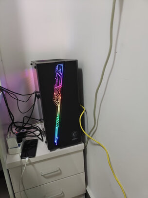 电脑机箱