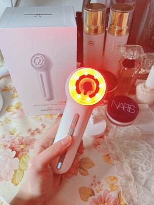 TOUCHBeautyTB-1712美容仪|看完不迷路：TOUCHBeauty美容仪怎么样?用后一周讲体验感受