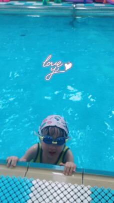 阿瑞娜儿童防雾泳镜对比阿瑞娜泳镜泳帽套装哪款好点，清晰度哪款高？哪个清晰无比 