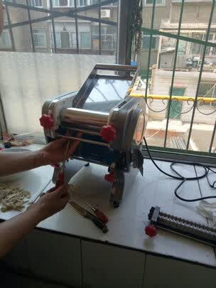 三,俊媳妇(junxifu)面条机网友对比评测