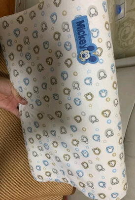 婴儿枕头