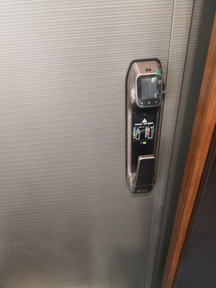 指纹锁|外观展示萤石智能锁到底好不好？性价比评测差还是好？