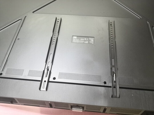 TCL75L8电视|tcl 75l8和V2有什么区别？参考细节区别是？