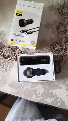 车载充电器