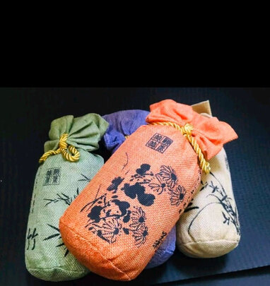 汽车竹炭包