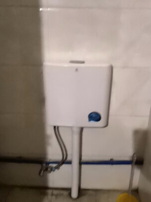 水箱蹲便器