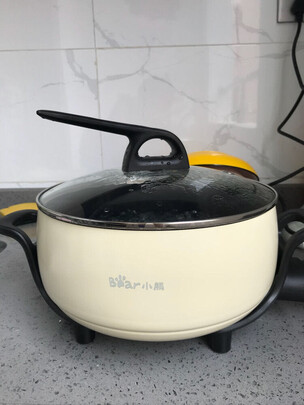 小熊電火鍋DHG-B60R6只用看這一篇就夠了,使用一個月揭秘 小熊電火鍋DHG-B60R6只用看這一篇就夠了,使用一個月揭秘