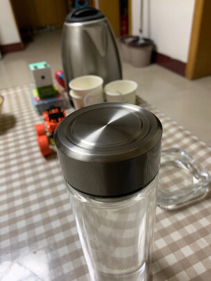 玻璃杯