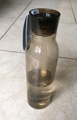运动水杯