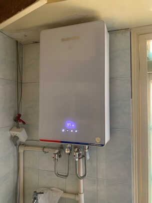 格林姆斯Y11-55B热水器|格林姆斯Y11-55B热水器怎么样上手一周说讲感受