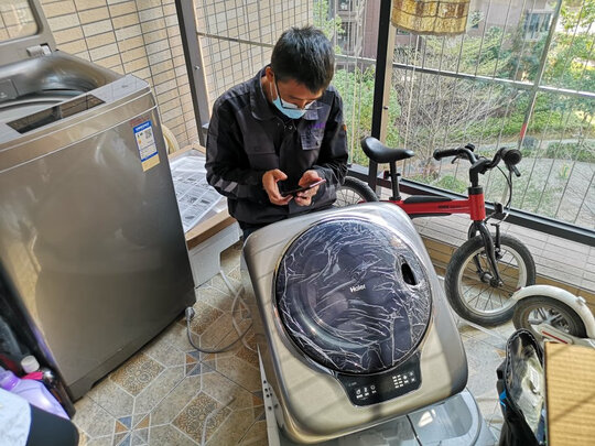 海尔（Haier）迷你壁挂洗衣机 滚筒全自动变频小型甩干机3KG 宝宝婴儿紫外线杀菌XQGM30-BX798SU1