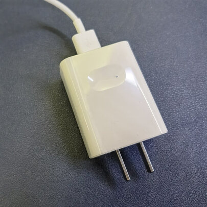 三,华为(huawei)充电器网友对比评测