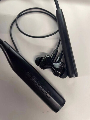 OKSJ A15与KOOLIFE 耳机有什么区别，哪款杂音少，哪个连接迅速 