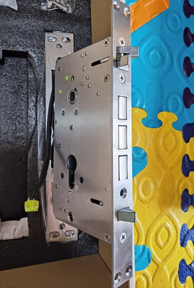 AqaraZNMS20LM指纹锁|【今日头条】绿米Aqara智能锁D100评测内幕解说感受实情？