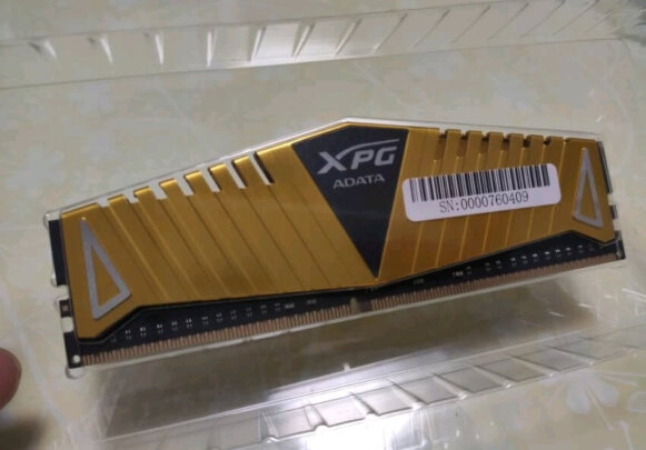 威刚Z1 DDR4 3600 16GB到底怎么样？兼容性好吗？炫酷十足吗 