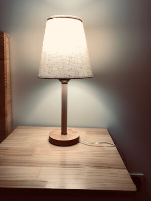 HD 木艺床头灯好不好？光学柔和吗？灯光温和吗？