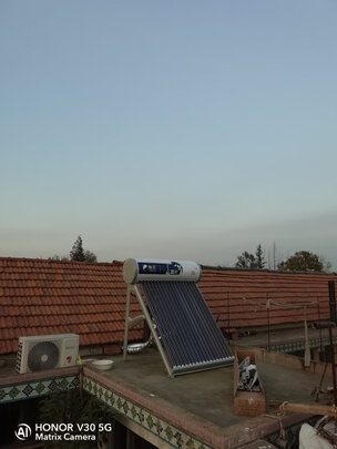 太阳能热水器|鲸灵蓝光太阳能热水器好吗？图文评测曝光