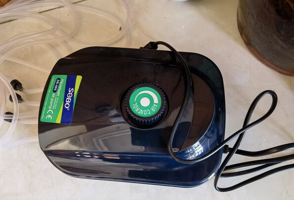 燕之雁usb微型增氧泵—浅蓝色鱼缸氧气泵质量怎么样呢?效果好不好?