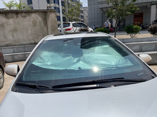 汽车遮阳伞