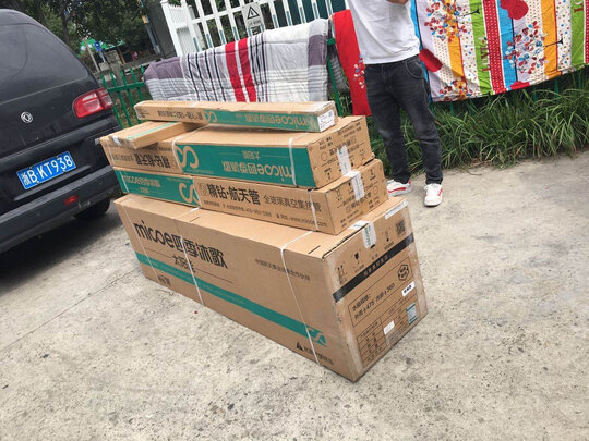 四季沐歌航+飞驰太阳能热水器|外观展示四季沐歌航+飞驰太阳能热水器怎么样？值得入手吗？