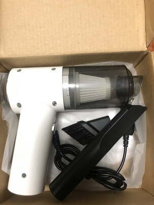 车载吸尘器