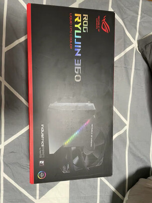 华硕（ASUS）ROG 龙神360一体式CPU水冷散热器 OLED屏幕 RGB神光同步灯效 静音/360mm冷排/三猫头鹰风扇
