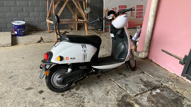 雅迪米彩2020为什么那么便宜怎么样?买了一个月,真的后悔了吗?