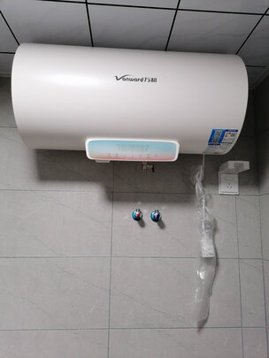 万和E60-Q2WY10-20电热水器怎么样？上手后诉说心酸经历