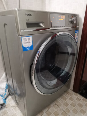 海尔滚筒洗衣机出现e1