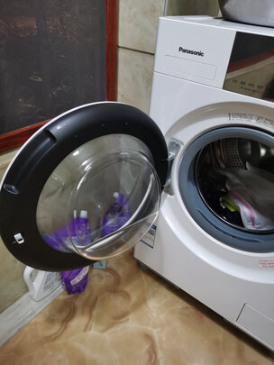 店铺所说的这款《松下(panasonic)滚筒洗衣机全自动10公斤  洗烘一体
