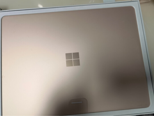 微软Surface Laptop Go怎么样？散热好不好？小巧可爱吗？