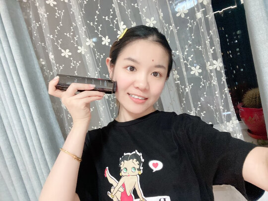 AMIROARF001A美容仪|消费者诉说AMIRO时光机射频仪到底有没有用？上手一周说内幕真相