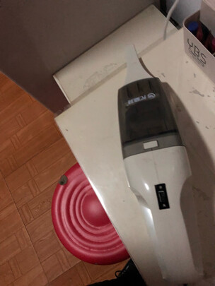 车载吸尘器