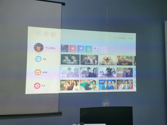 当贝d3x和极米z6x哪个好？哪款更高性价比些？