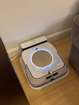 irobot扫地机器人充电