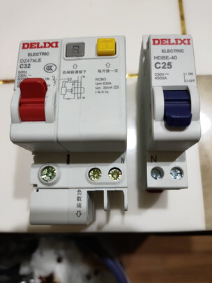 %title插图%num 德力西(DELIXI)空气开关HDBE系列 家用空开小型相线+中性线双进双出断路器紧凑型 1P+N 20A