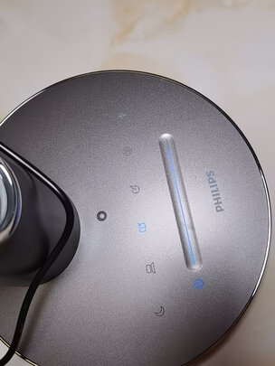 飞利浦（PHILIPS）国AA级护眼台灯学生儿童学习卧室阅读智能入座感应调节LED台灯无蓝光危害  66136 轩坦