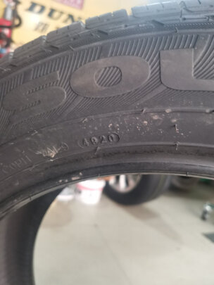 锦湖235/55R18究竟怎么样啊？抓地强吗？纹路清晰吗？