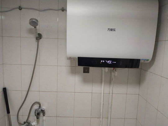 万家乐D60-DB1扁桶电热水器|万家乐D60-DB1扁桶电热水器真实使用感受？真相必看