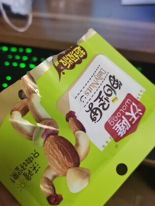 坚果礼盒