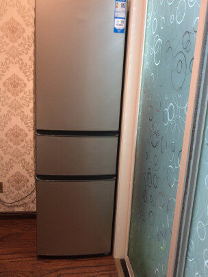 %title插图%num 海尔(Haier)冰箱218升三门冰箱小型家用出租办公室小型电冰箱迷你超薄高效节能三门三温区冰箱