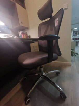 电脑椅|「用后真实感受」西昊m18和m57区别是啥？用后讲内幕真相