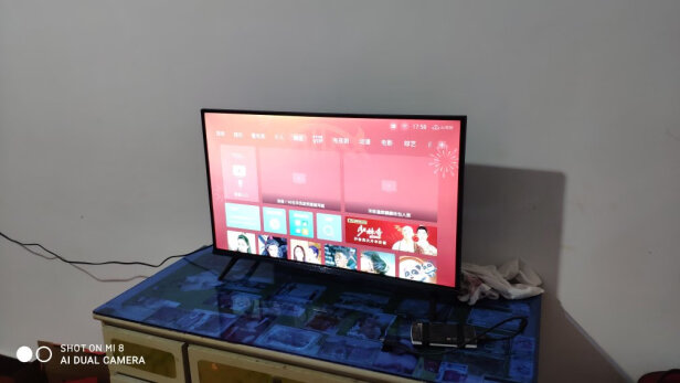 TCL 32V6H和小米L32M6-ES区别明显吗？哪个功能比较多？哪个安装准时？