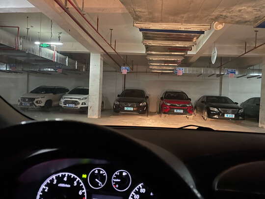 汽车灯泡