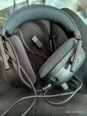 求助揭秘雷蛇（Razer）旋风黑鲨V2怎么样?一个月后质量真相