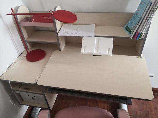 质量反馈京东京造儿童学习桌椅怎么样?优劣分析