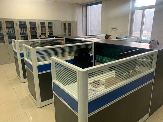 中伟屏风办公桌|参考剖析中伟屏风办公桌怎么样?深度测评剖析