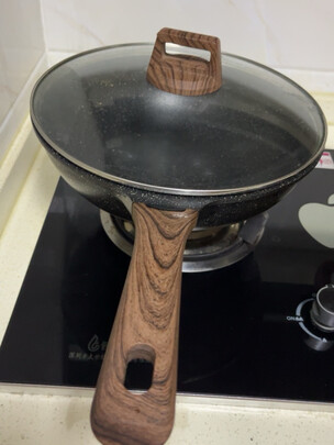 麦饭石不粘锅