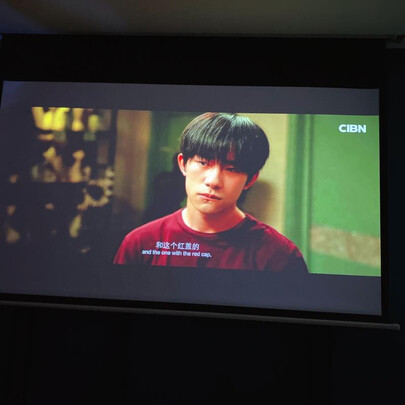 品跃（PInYUE）投影幕布100英寸4:3投影仪幕布家用办公电动幕布高清纳米纤维投影幕 