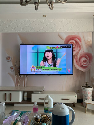 %title插图%num 创维电视70闪电侠 70英寸智能电视 4K超高清远场语音 智慧全面屏防蓝光 2+32G 教育电视 70闪电侠